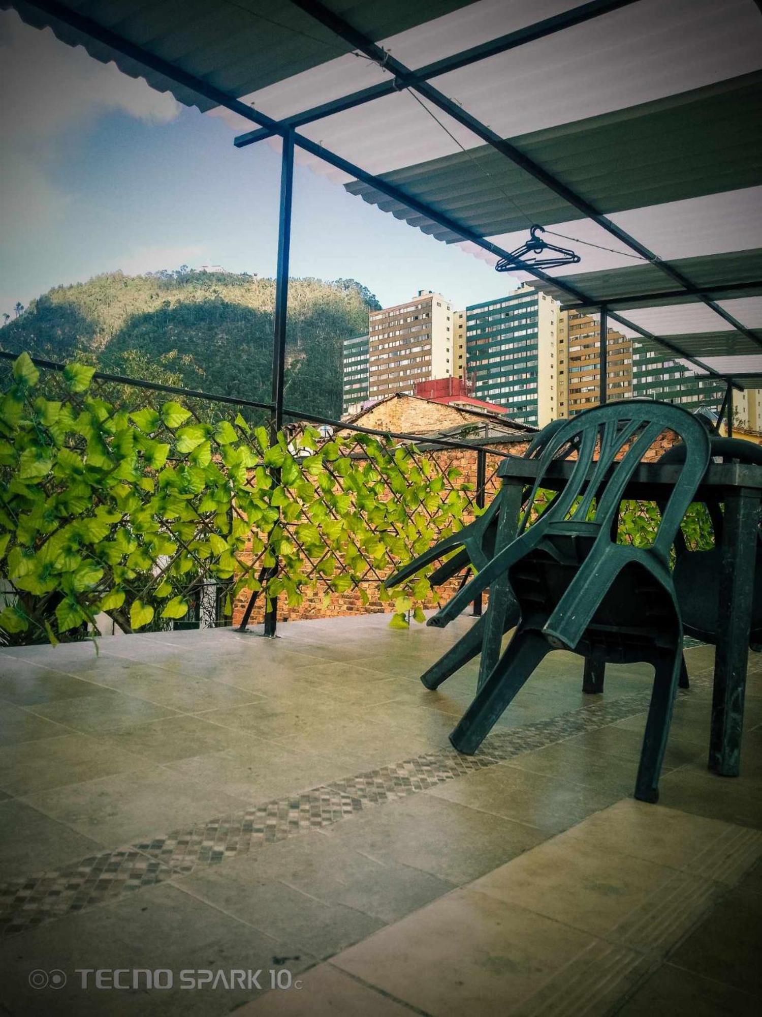 H C De Quevedo Hotel Bogotá Kültér fotó
